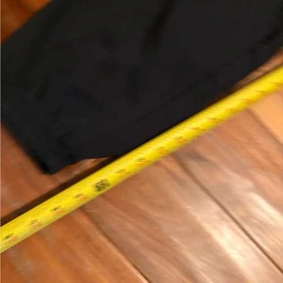 Nike Women’s Black Fleece Joggers | Swoosh Logo | Cozy Sweatpants - Picture 5 of 7